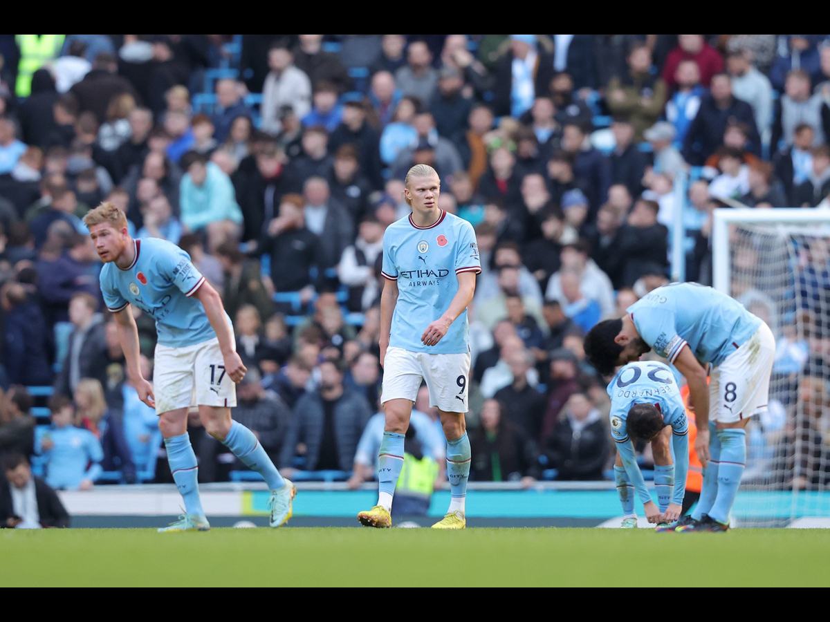 Không chỉ xuống hạng, Man City còn đối mặt với án phạt khủng khiếp chưa  từng có