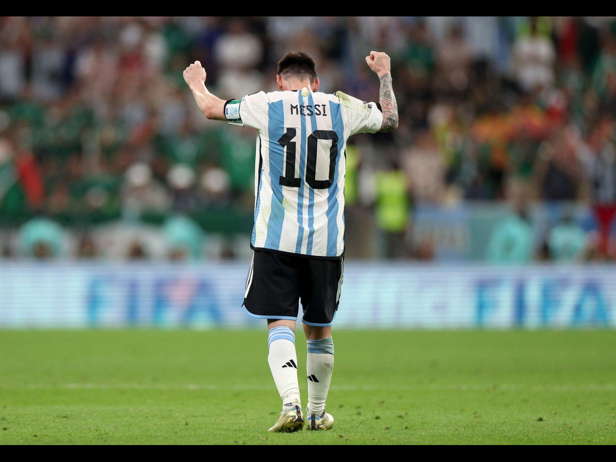Video bàn thắng Argentina vs Mexico: Messi hóa thánh, vỡ òa cảm xúc