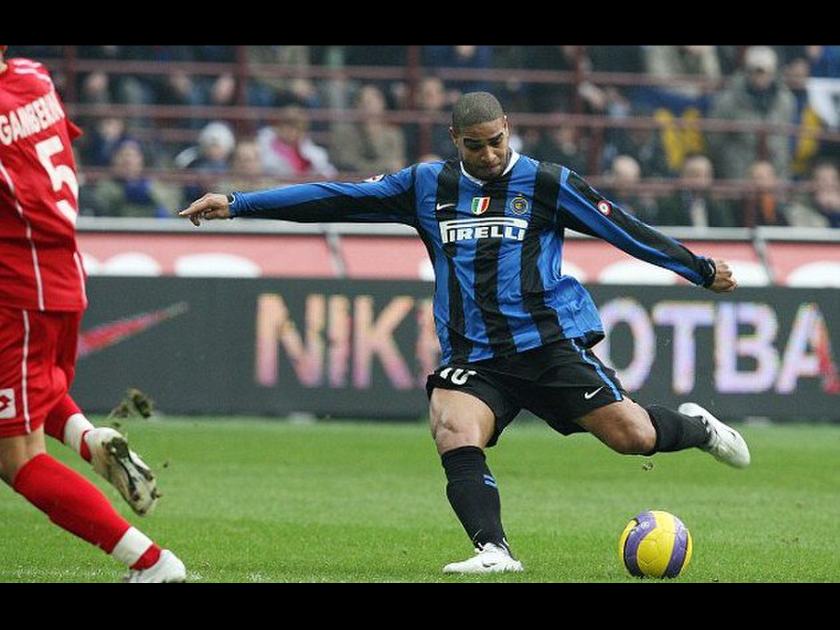 VIDEO: Những cú sút như búa bổ của 'Hoàng đế' Adriano
