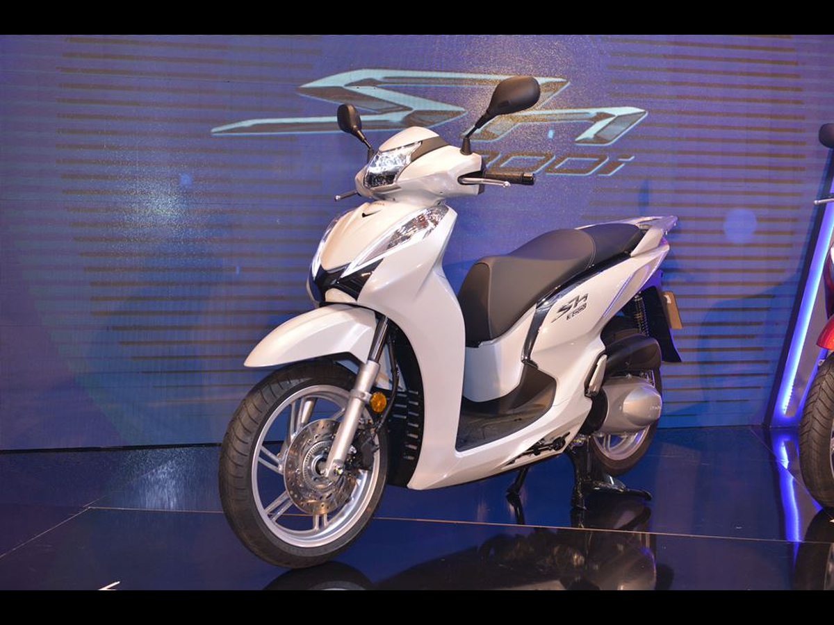 Honda SH 300i được nâng cấp tại Việt Nam, giá tăng 7 triệu đồng