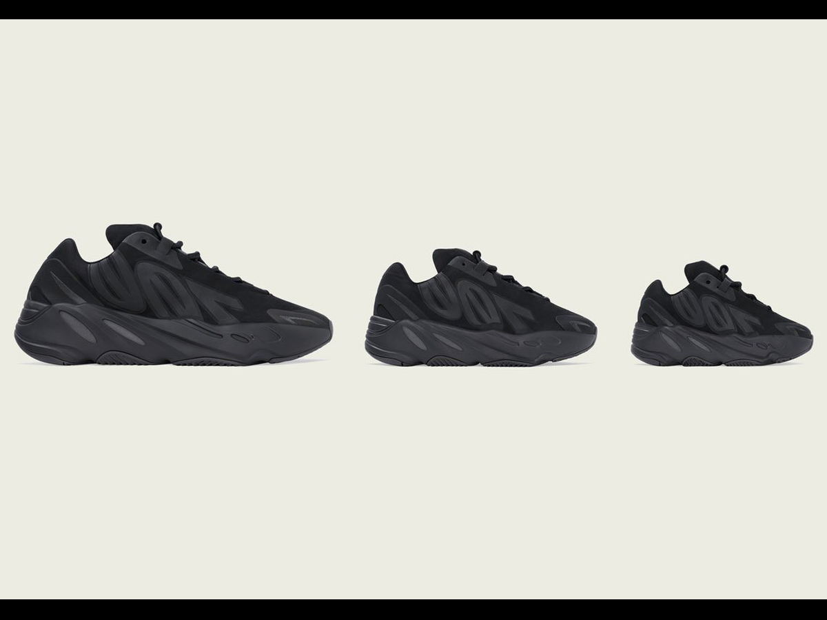 yeezy 700 mnvn black