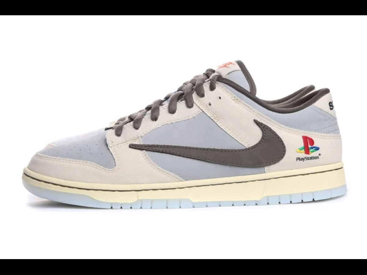 Travis Scott chính thức TẶNG đôi Nike Dunk Low x Playstation